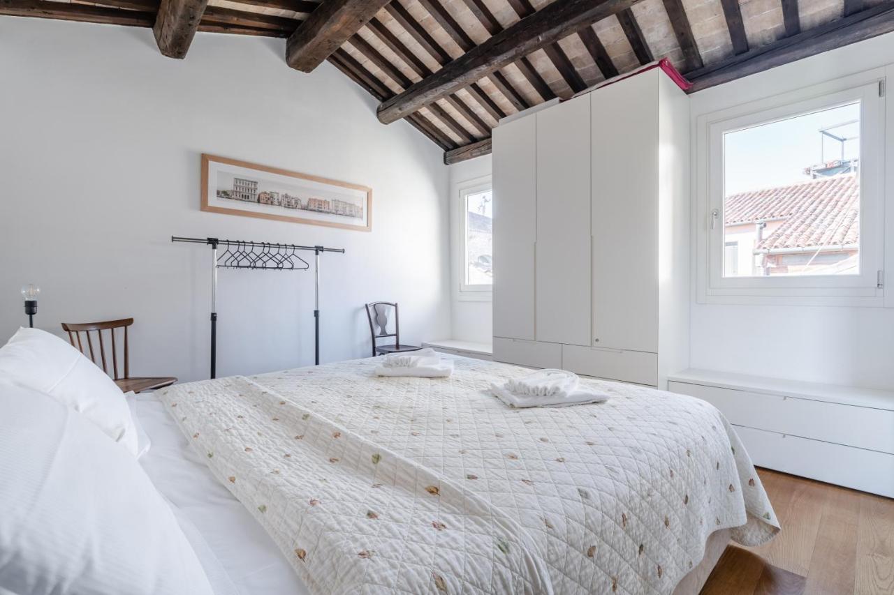 San Marco Vista Sui Tetti Veneziani Apartment Bagian luar foto